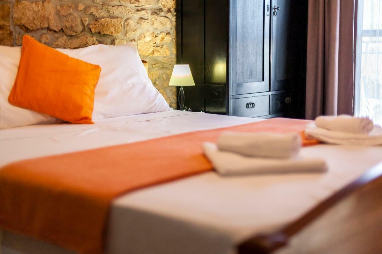 Apartments Nella Sveti Anton  Zewnętrze zdjęcie